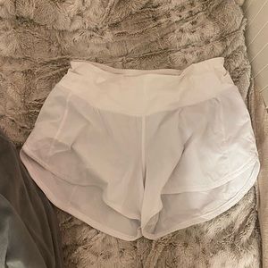 Lululemon speed up mid rise 4” shorts